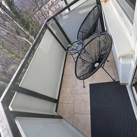 Apartment Sweet